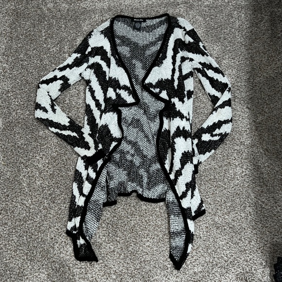 Cardigan - Picture 1 of 2